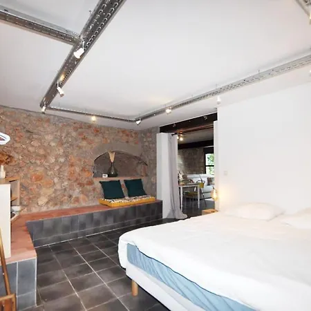Maison De Charme - 4 Couchages Semesterbostad Treilles